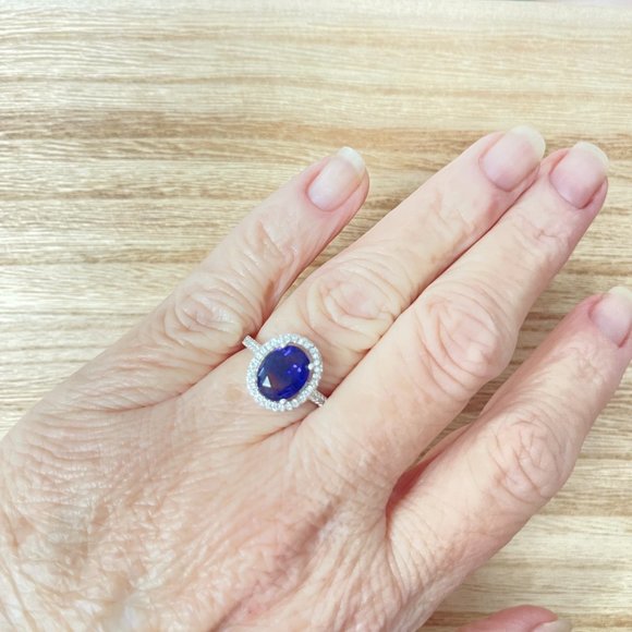 Oval Simulated Amethyst Halo Ring - 925 Sterling Silver - Picture 4 of 5